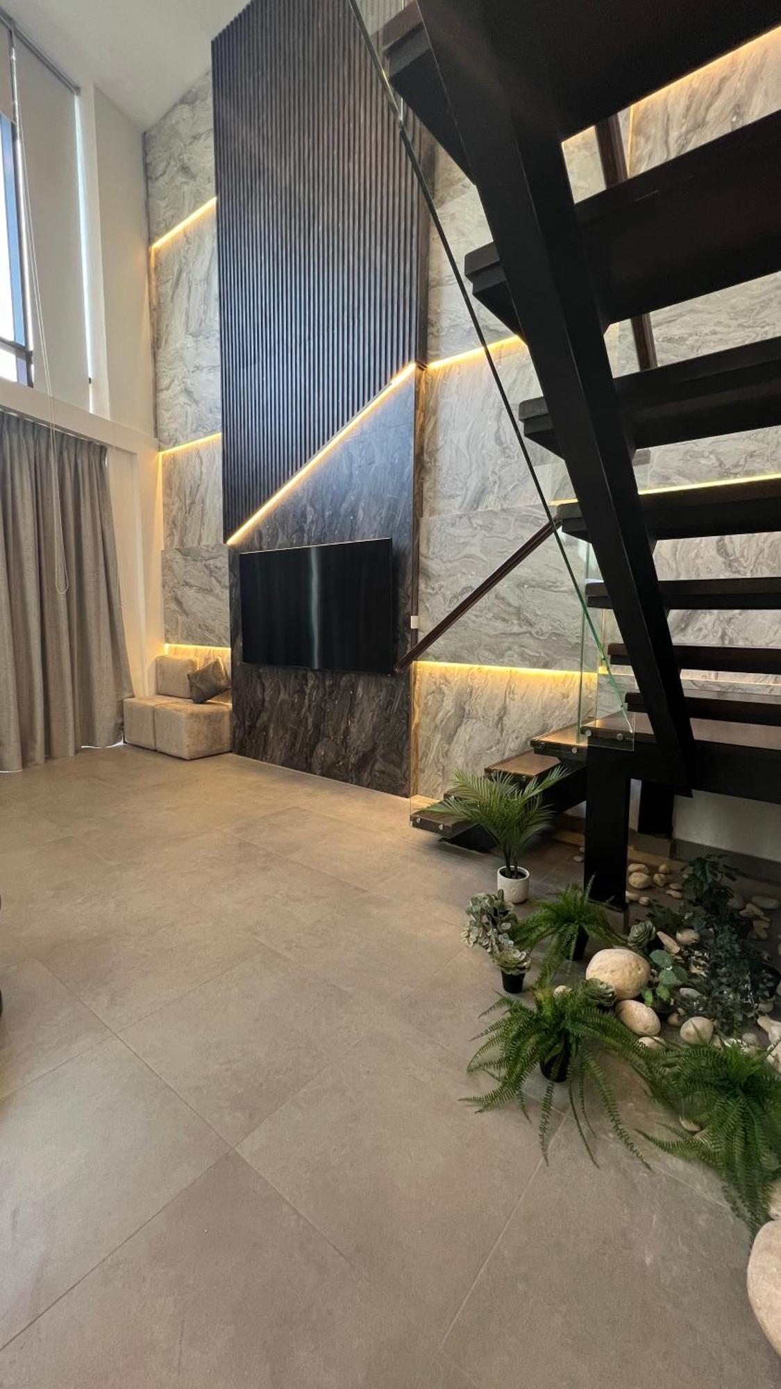 Luxury - Damac Tower