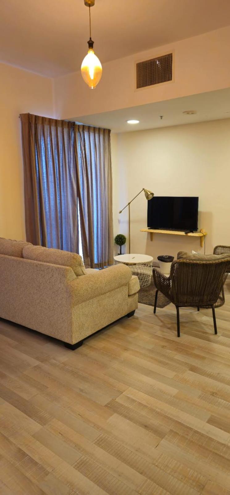 Apartment Luxury - Damac Tower