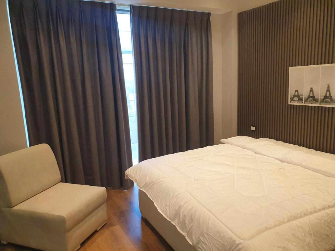 Apartment Luxury - Damac Tower *