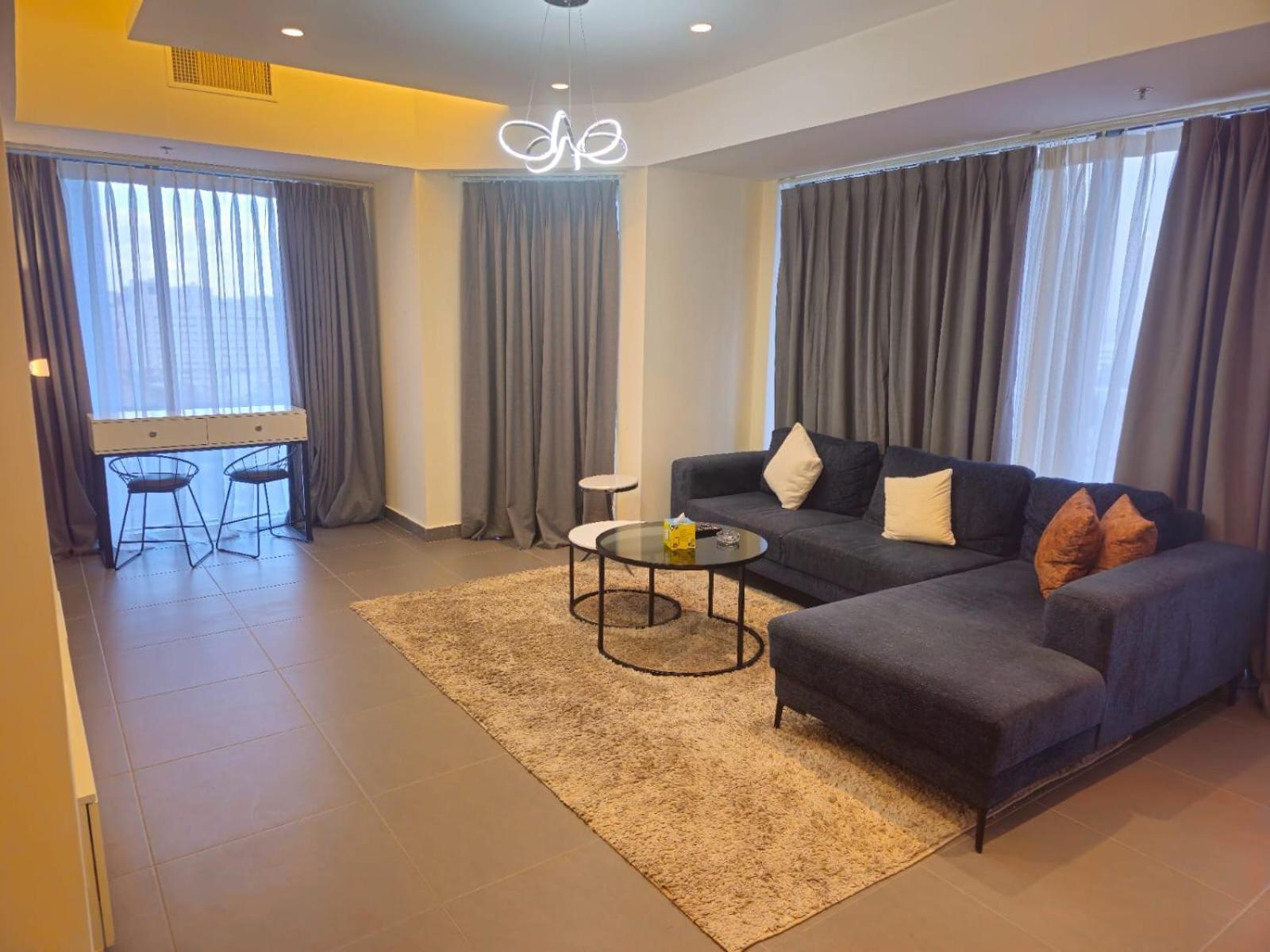 Luxury - Damac Tower Apartment *