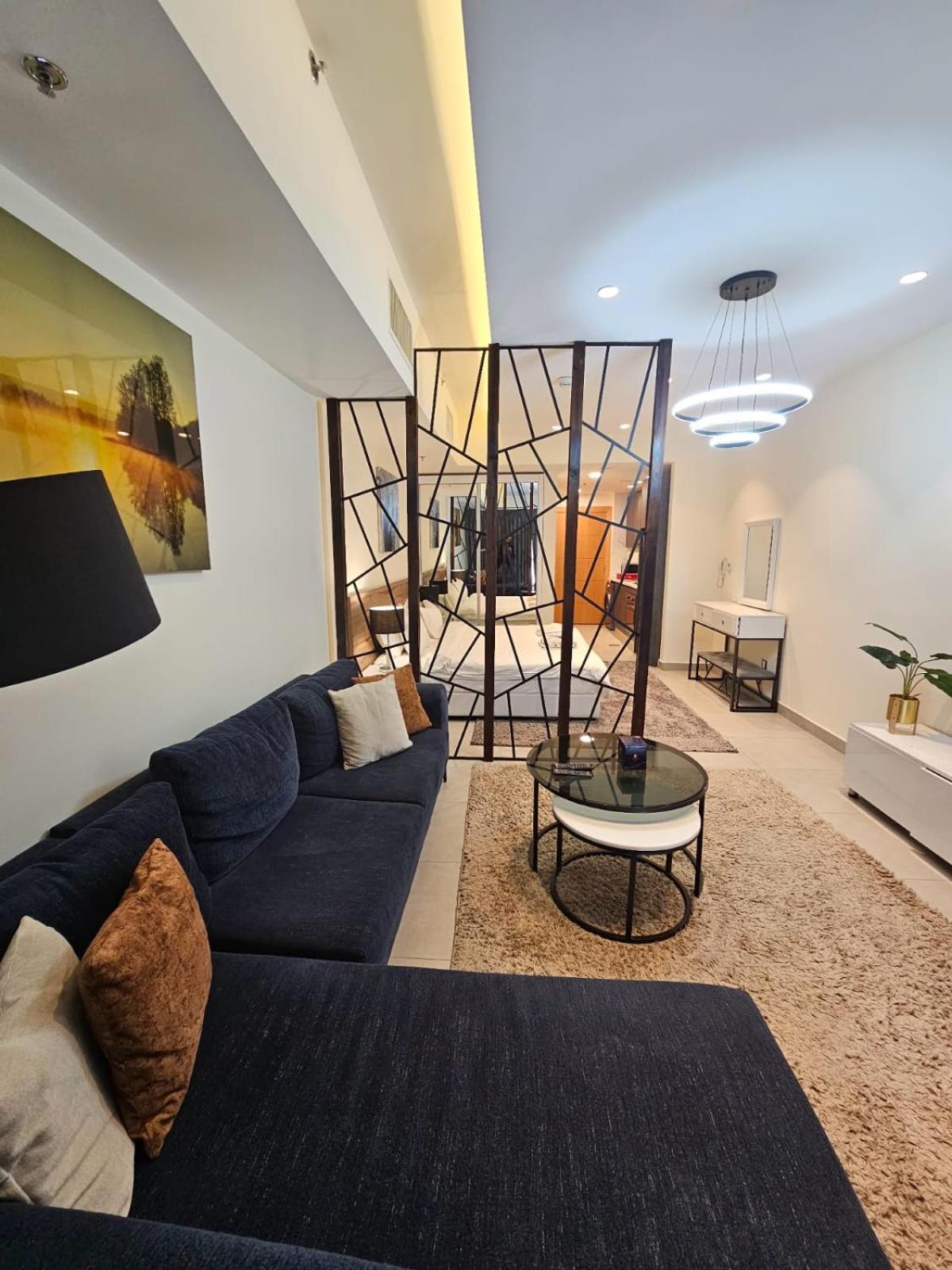 Apartment Luxury - Damac Tower *